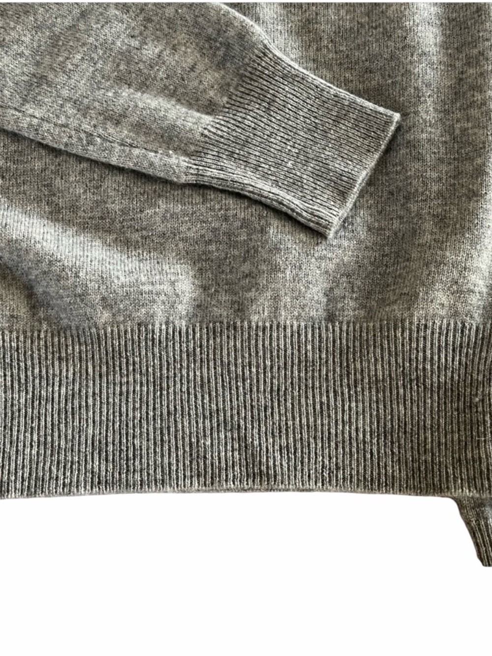 A Love A Cashmere Wool Graphic Sweater Gray Soft Crewneck Lightweight - Picture 7 of 8